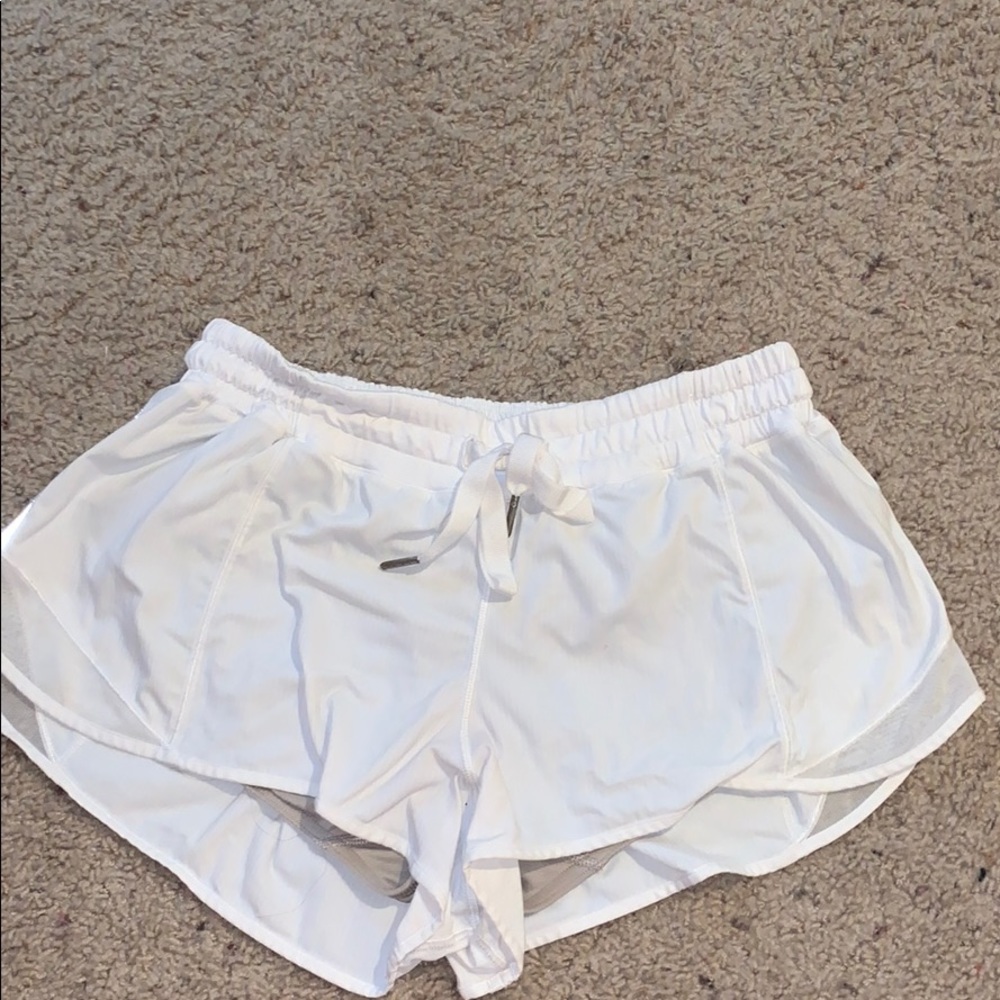 white lululemon shorts